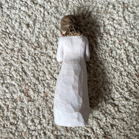 NWT Willow Tree Susan Lordi Surrounded by Love figurine.  Brand new with box. - Picture 2 of 7